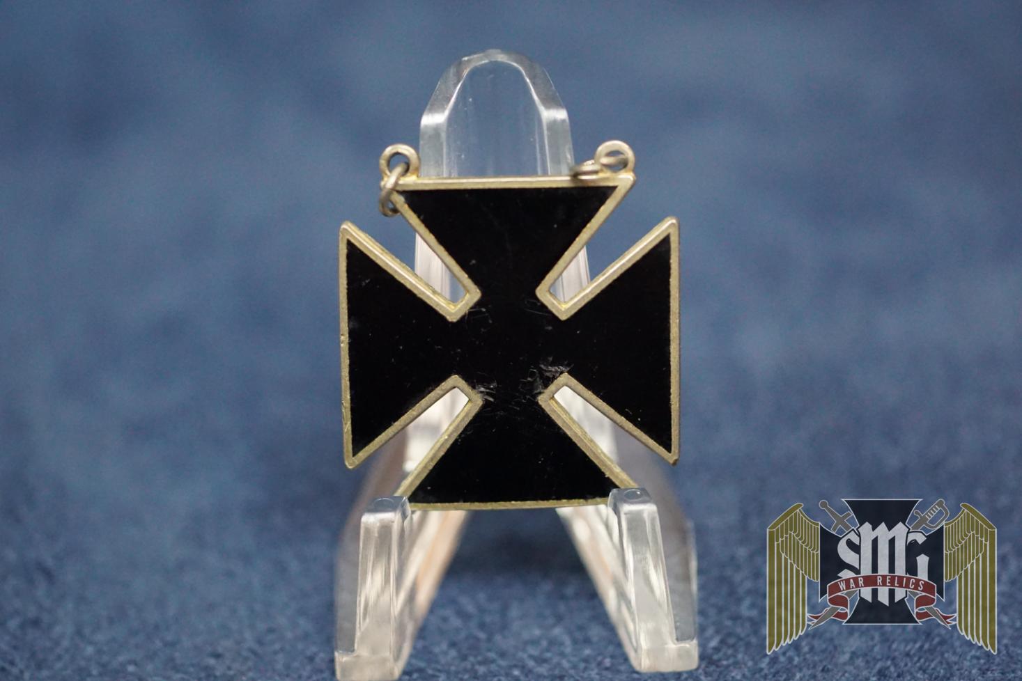 WW2 style US Marksman badge enamel