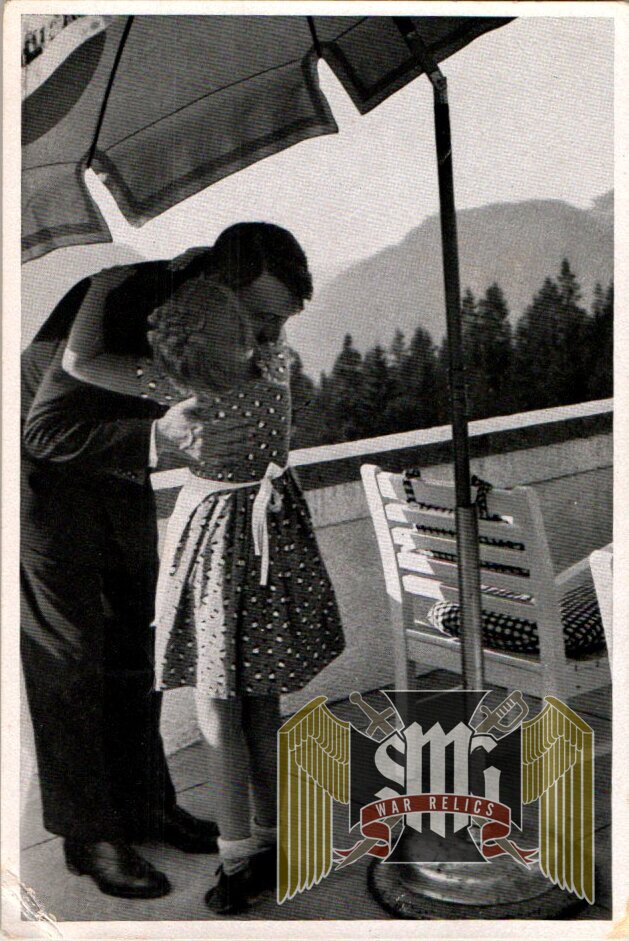 Adolf Hitler un used Cigarette Photo #51 Hitler hugs girl in Obersalzberg