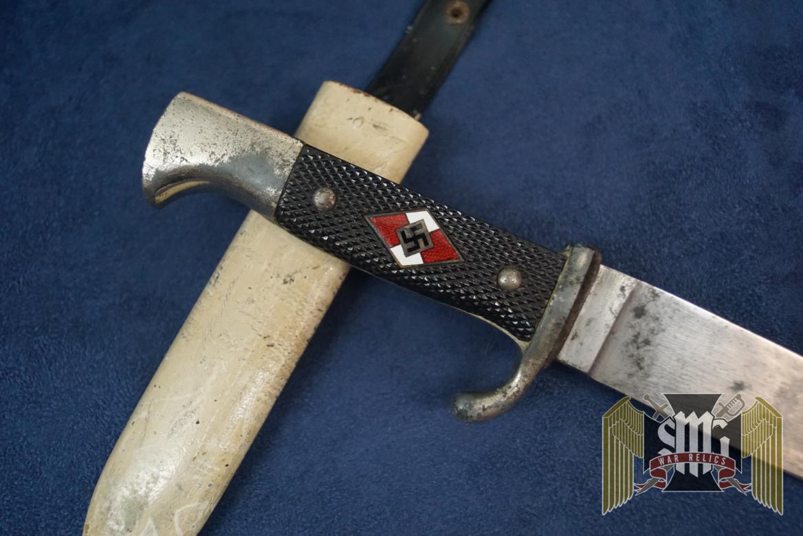 HJ Knife No Maker Late Period