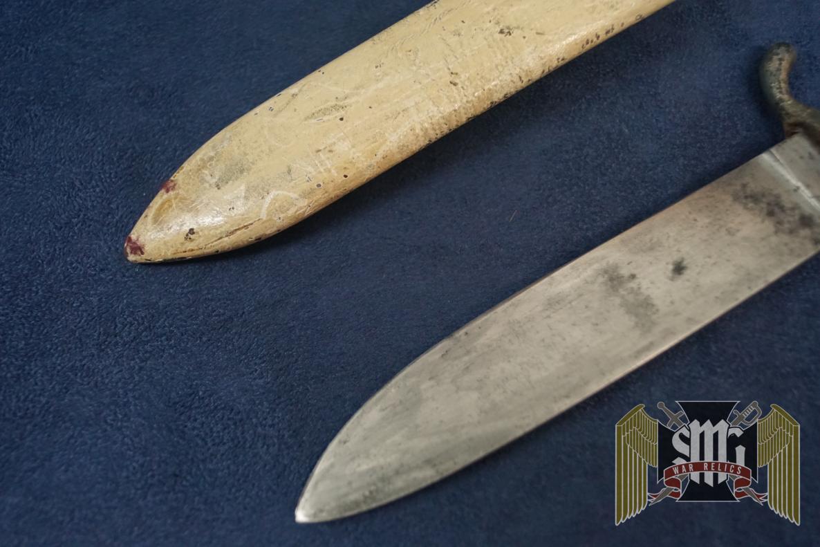HJ Knife No Maker Late Period