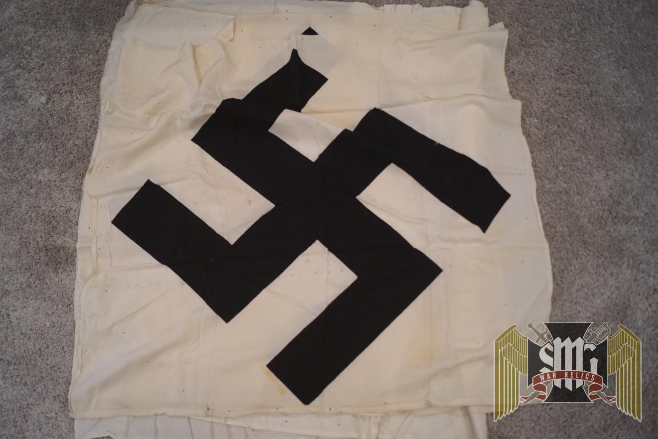Roundel for NSDAP banner 34x34" Swastika Damaged