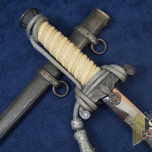 Voos Army dagger