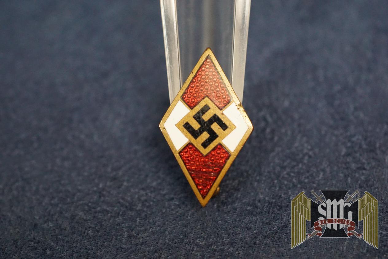 Hitler Youth Member Badge RZM M1/72