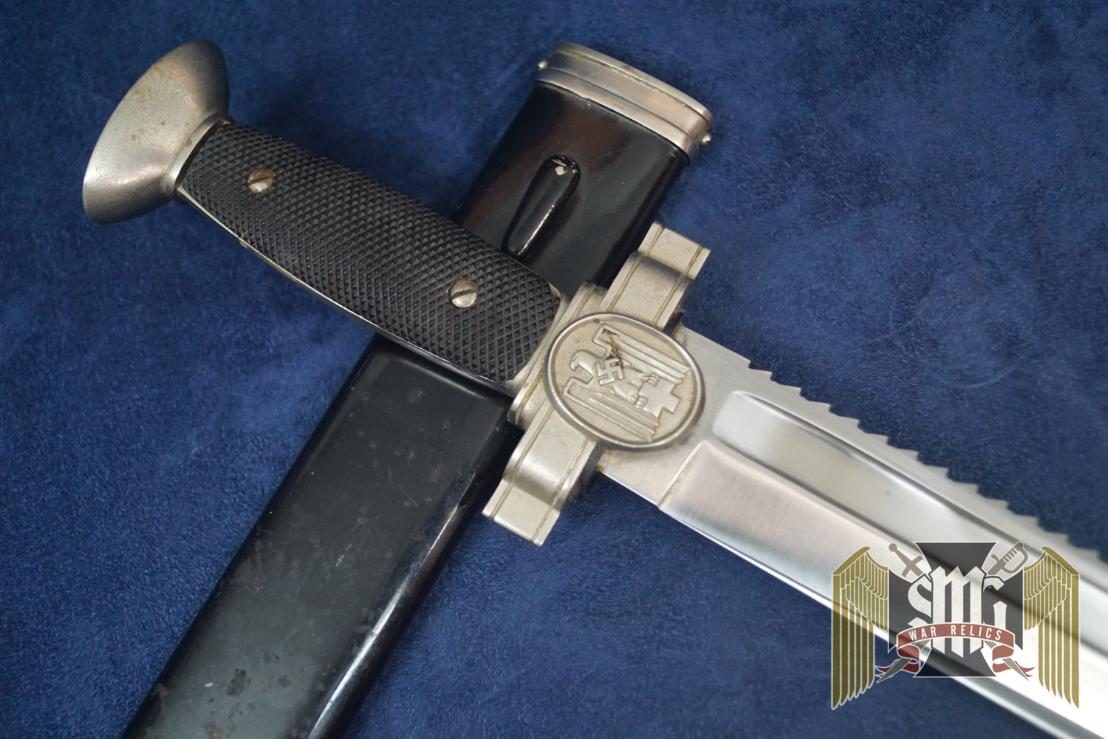 DRK Enlisted Man Hewer Damaged