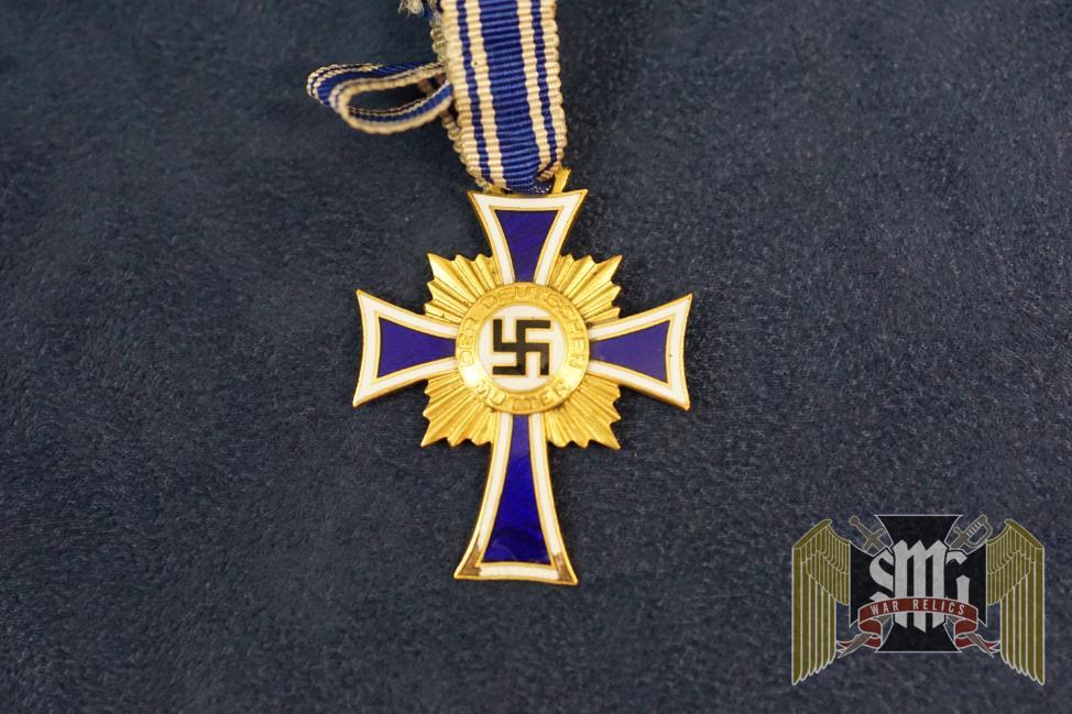 Mother's Cross in Gold