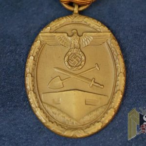 Westwall Medal Early Tomback