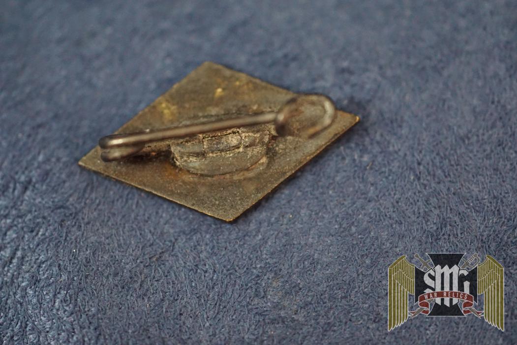 HJ Member pin Early Pre RZM