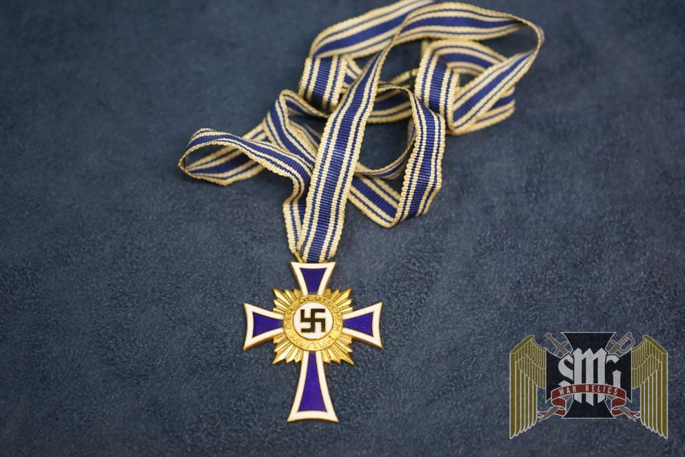 Mother’s Cross in Gold
