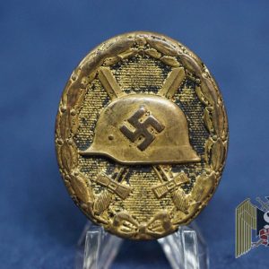 Early Blackwound Badge