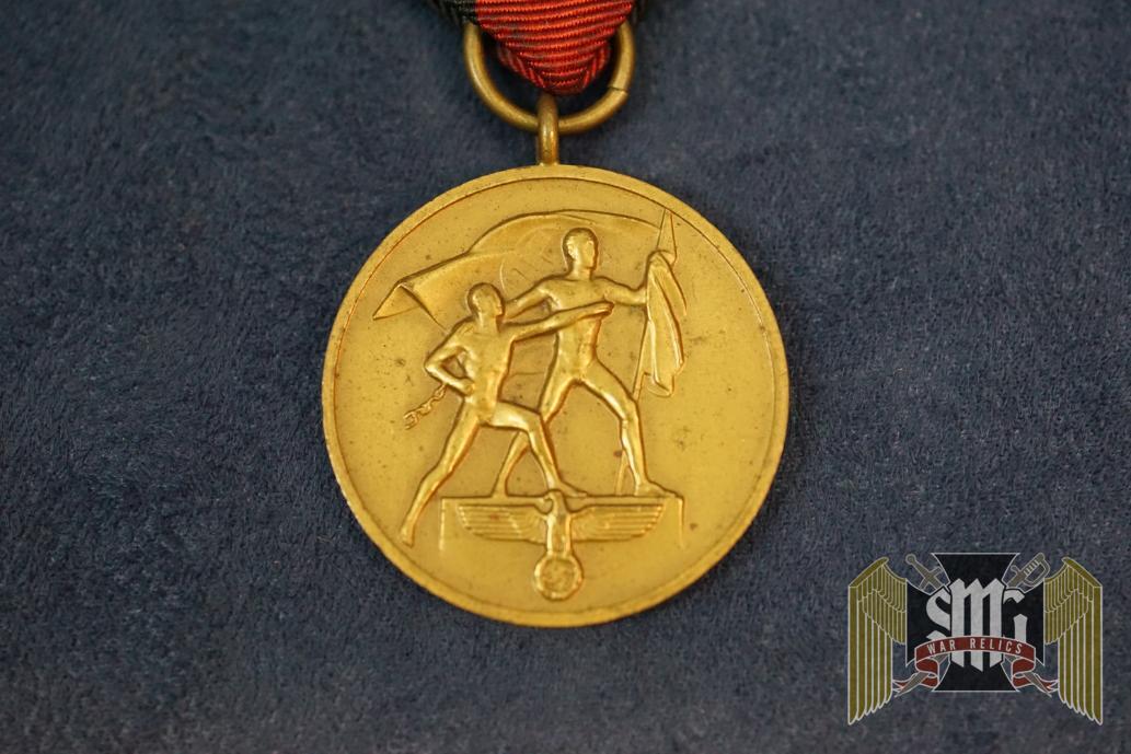 Entry Into Sudentenland medal and ribbon bar
