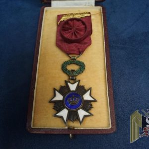SMGO-0645 ww2 belgian order  of the crown Officers Grade W/case