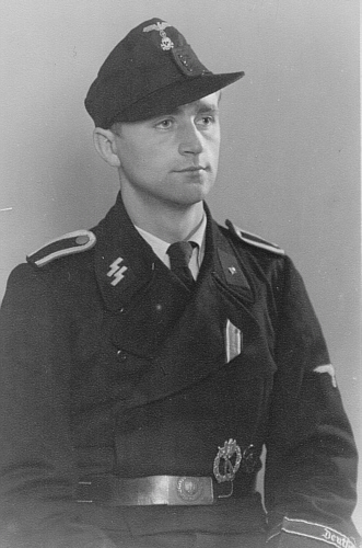 M43 Waffen SS Cap Trapezoid "Pirate Skull"