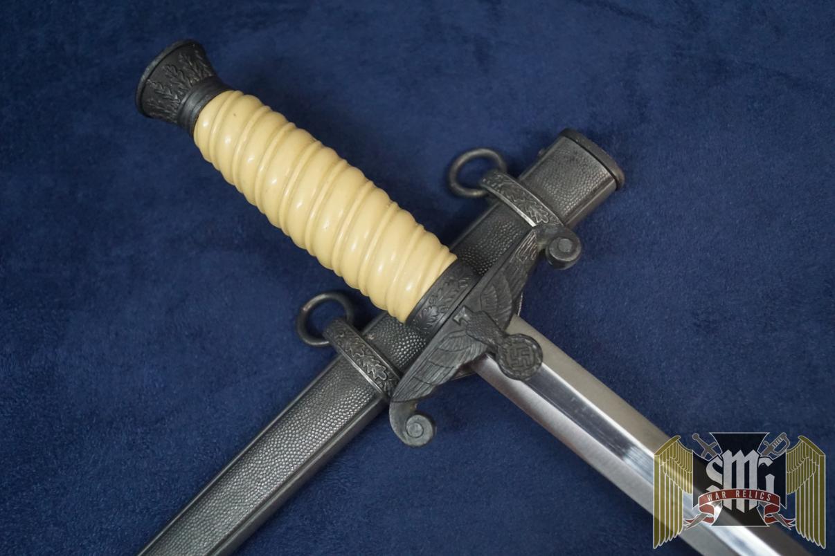 Unmarked Late Period WKC Army Dagger