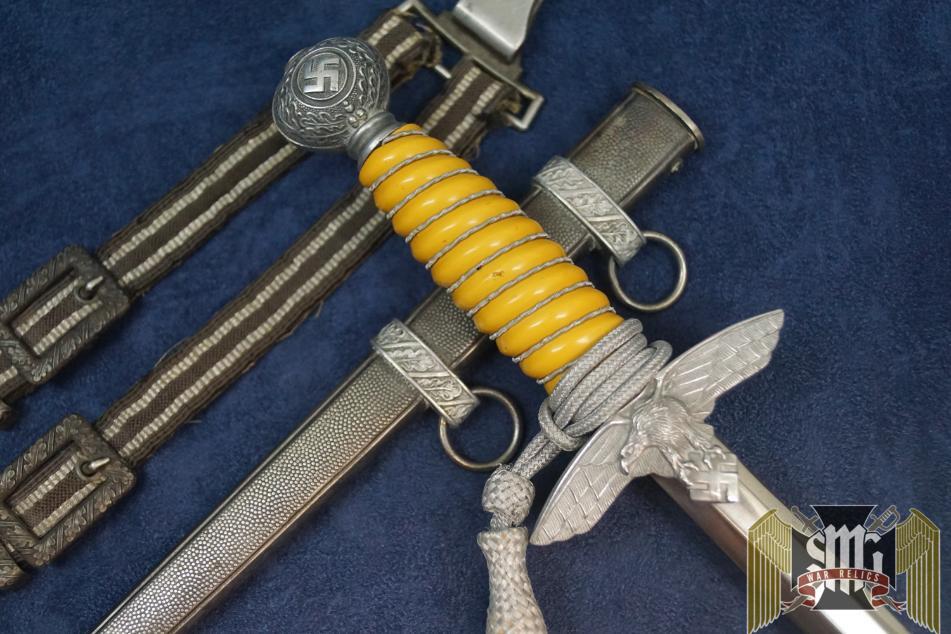 2nd Model Luftwaffe dagger With hangers by WKC