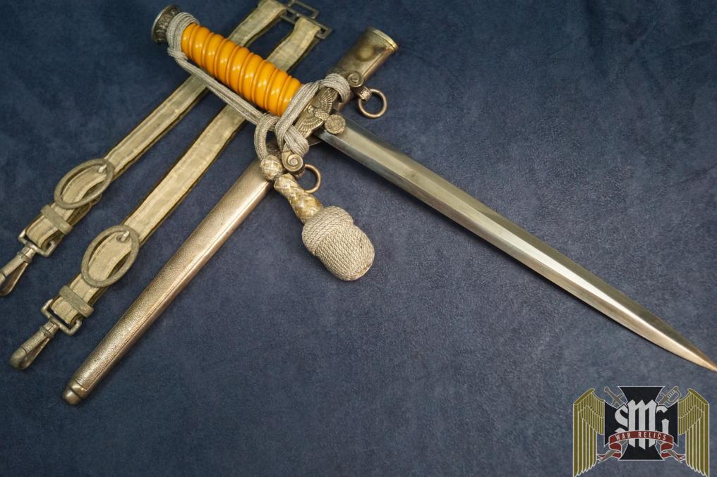 Heer Officers Dagger by Eickhorn With Hangers