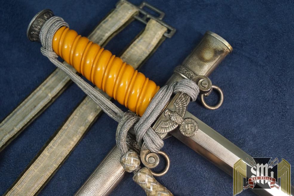 Heer Officers Dagger by Eickhorn With Hangers