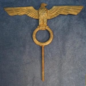 DeNazified Pole Top