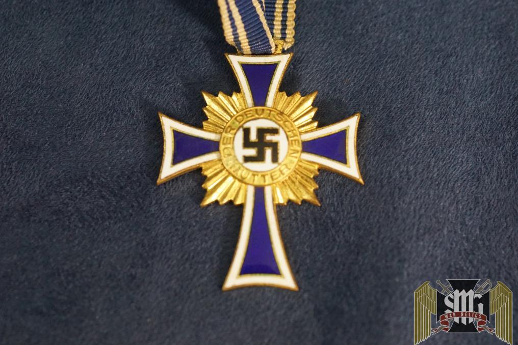 Mother's Cross in gold
