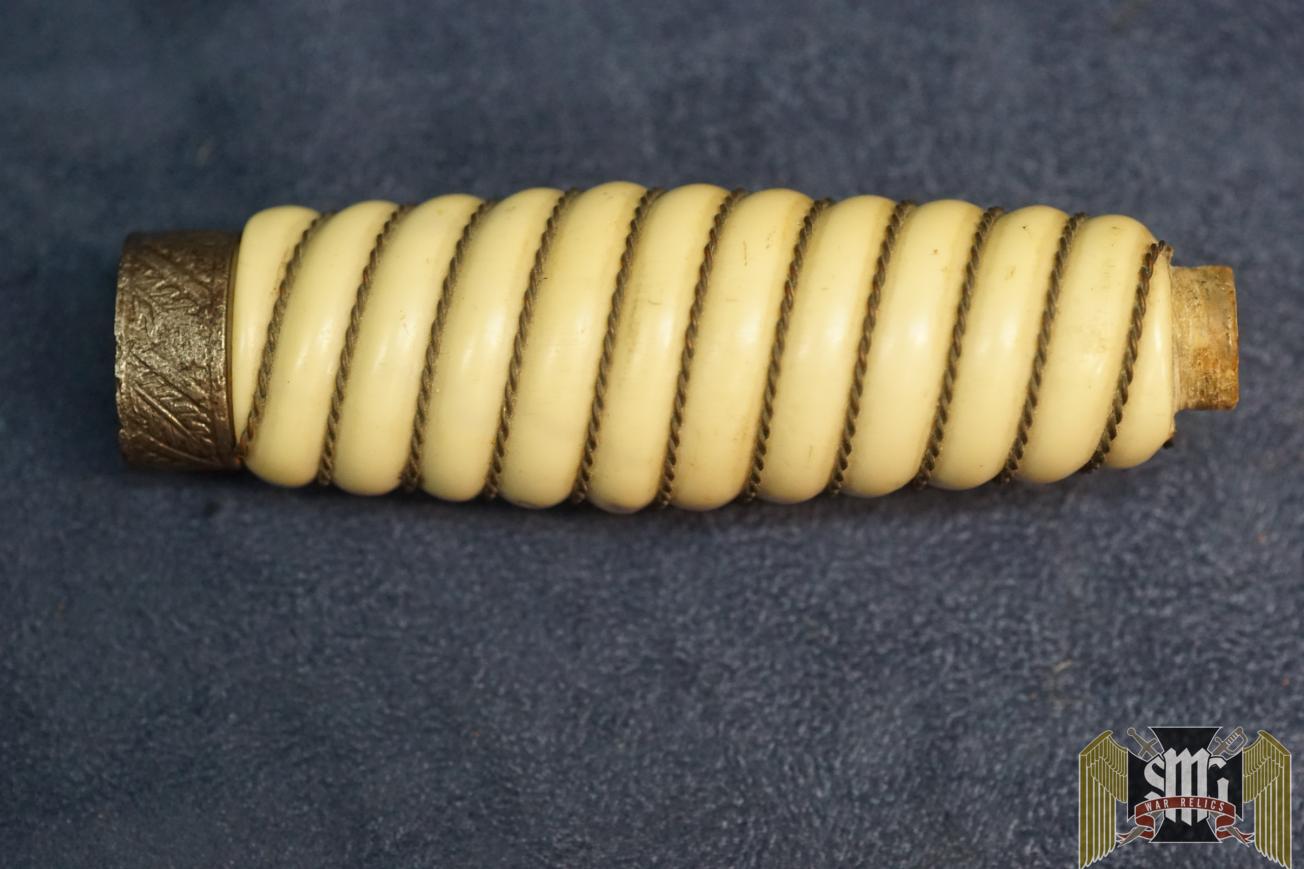 Second Model Luftwaffe Dagger grip W/repair