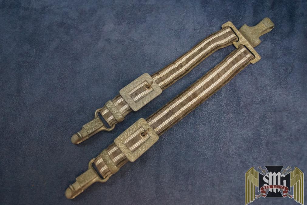 Deluxe 2nd model Luftwaffe Dagger hangers