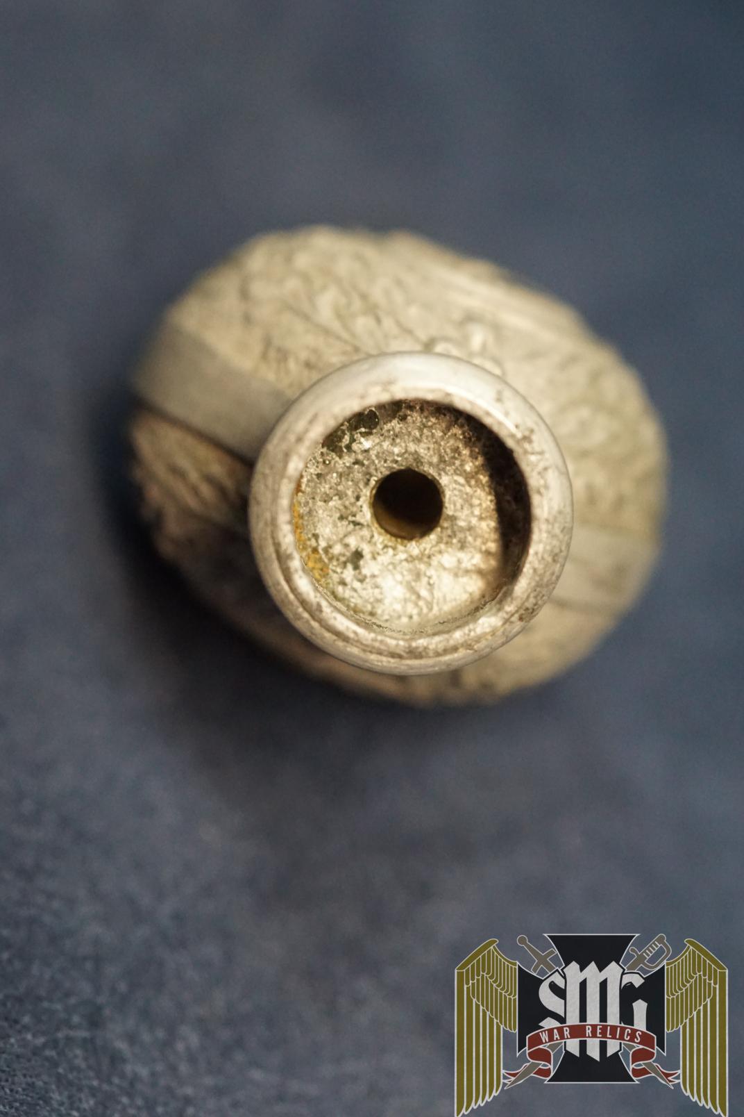 Second model Luftwaffe dagger pommel