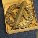SA sports badge in Bronze Boxed