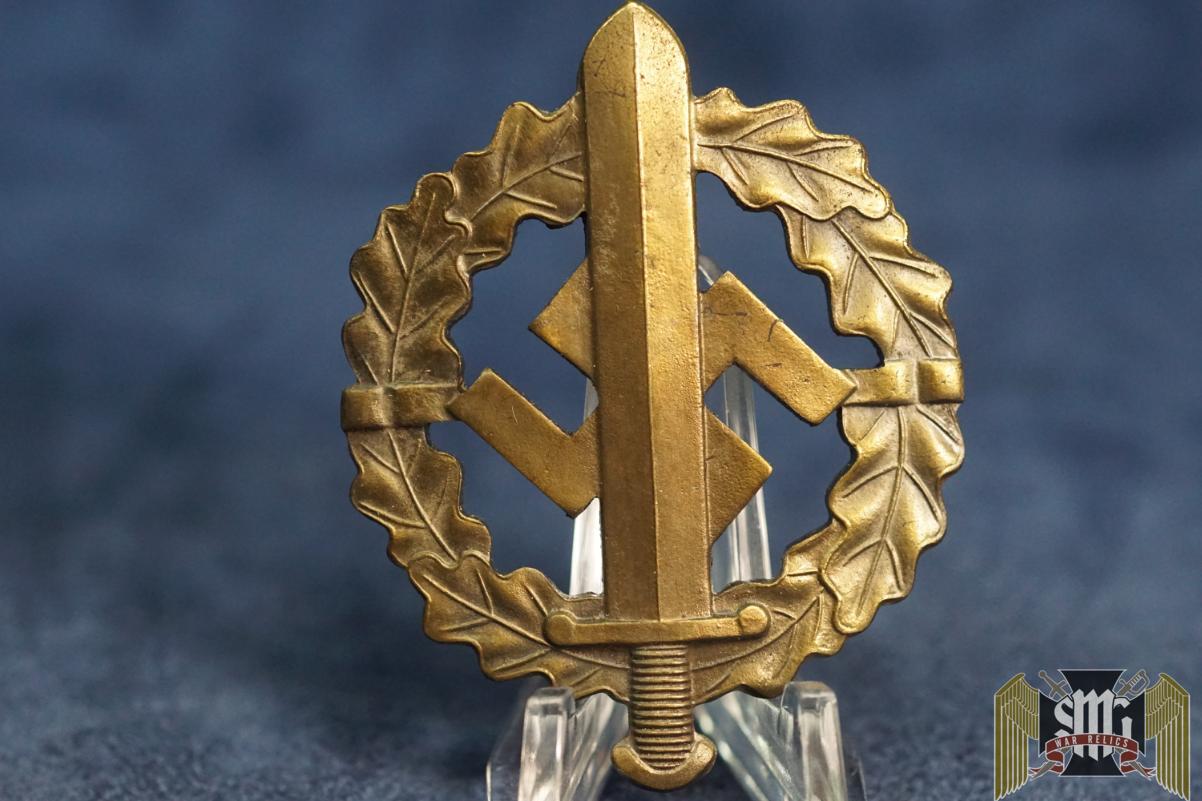SA sports badge in Bronze Boxed