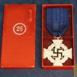 Cased 25 yr faithful service cross