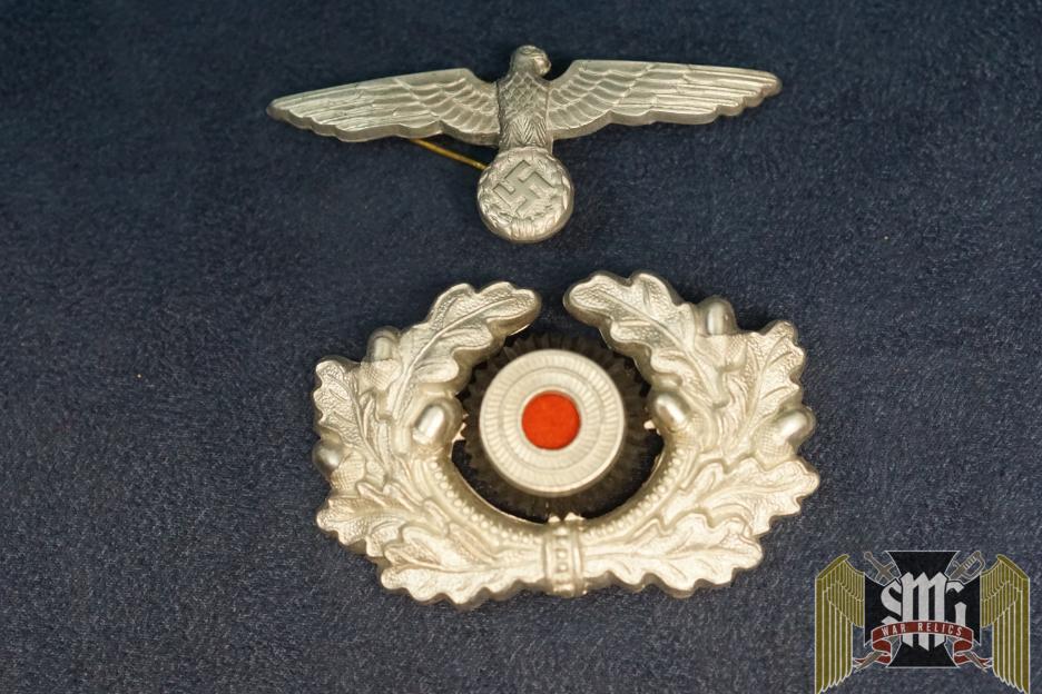 Heer visor insignia Damaged set