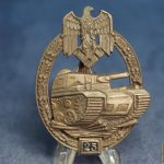 High Quality Panzer Assault badge 25 engagement badge