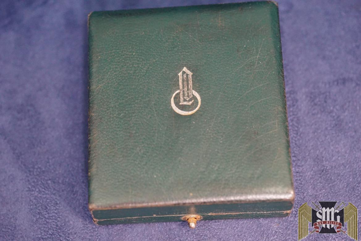 High quality Cased German Cross in Gold