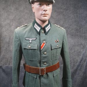 M40 Tunic for Infantry Hauptman with Award Loops