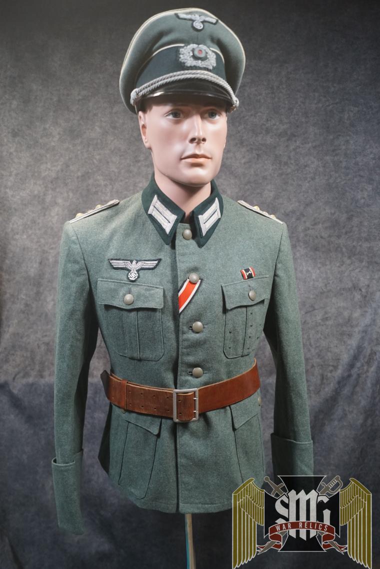 M40 Tunic for Infantry Hauptman with Award Loops