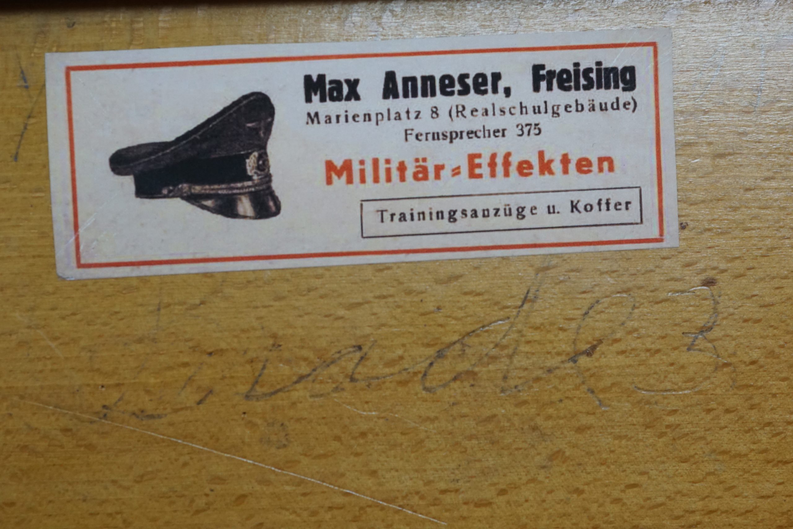 This box came in a larger collection and might be authentic to the period but i don't think the tag on the inside is. Looks like the tag is modern and was added by a collector. It's well made and is 9.5  x 5.25 x 3".  
