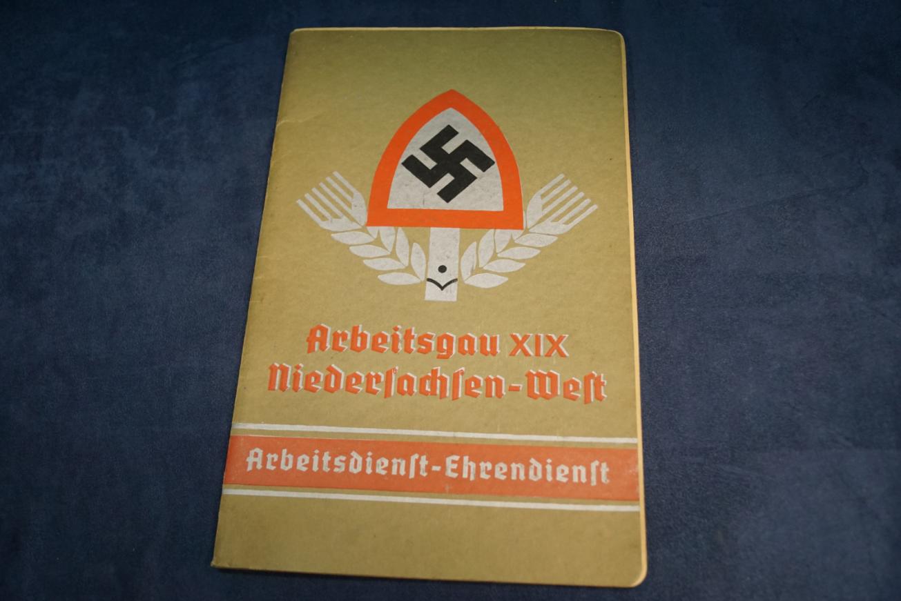 RAD Photo Album and scrap book W/Reischsparteitag Ausweis!!