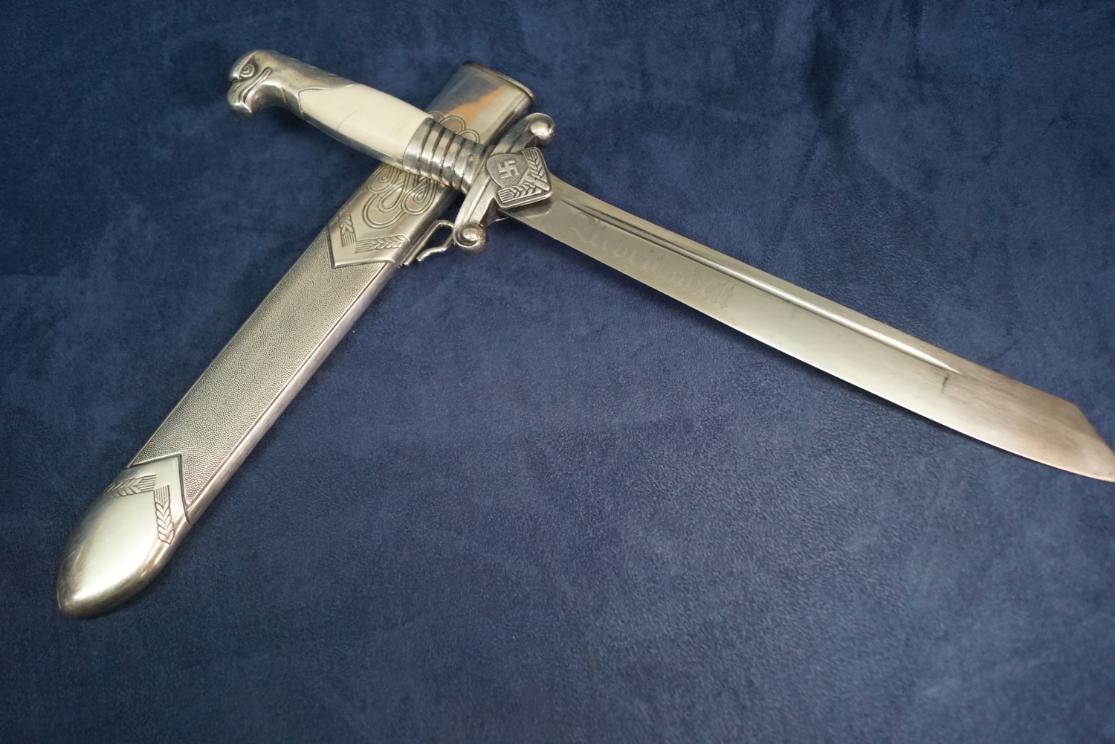 RAD Leader Dagger by E. Pack