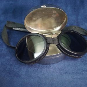 ww2 German Alpine goggles w/ case