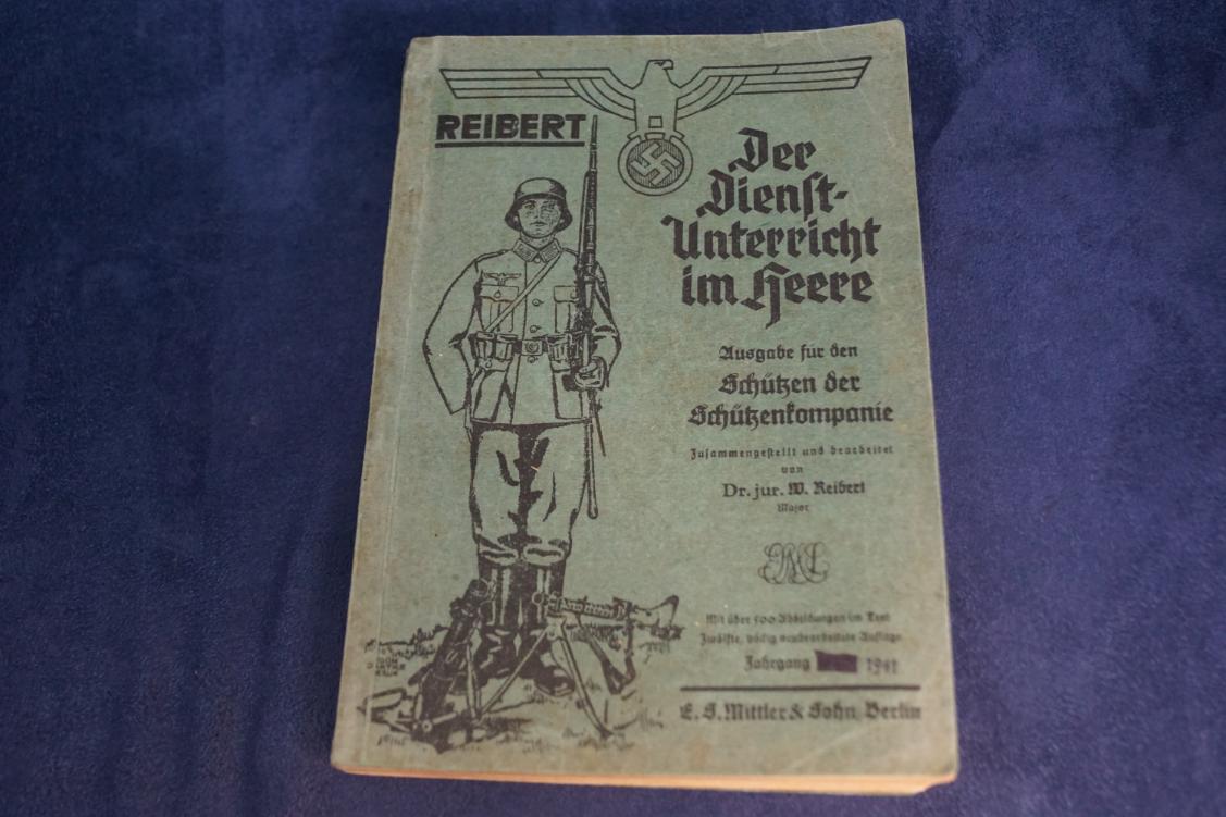 der dienstunterricht im heere 1941 Army Training manual