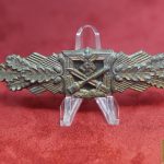 Close Combat Badge in Bronze by F&BL