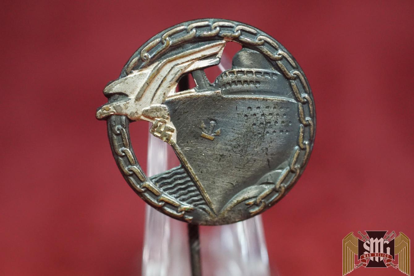Blockade runner Stick pin