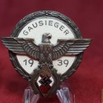 Gausieger HJ 1939 badge