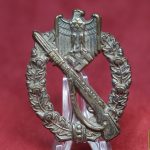 Infantry Assault badge hollow back tombak