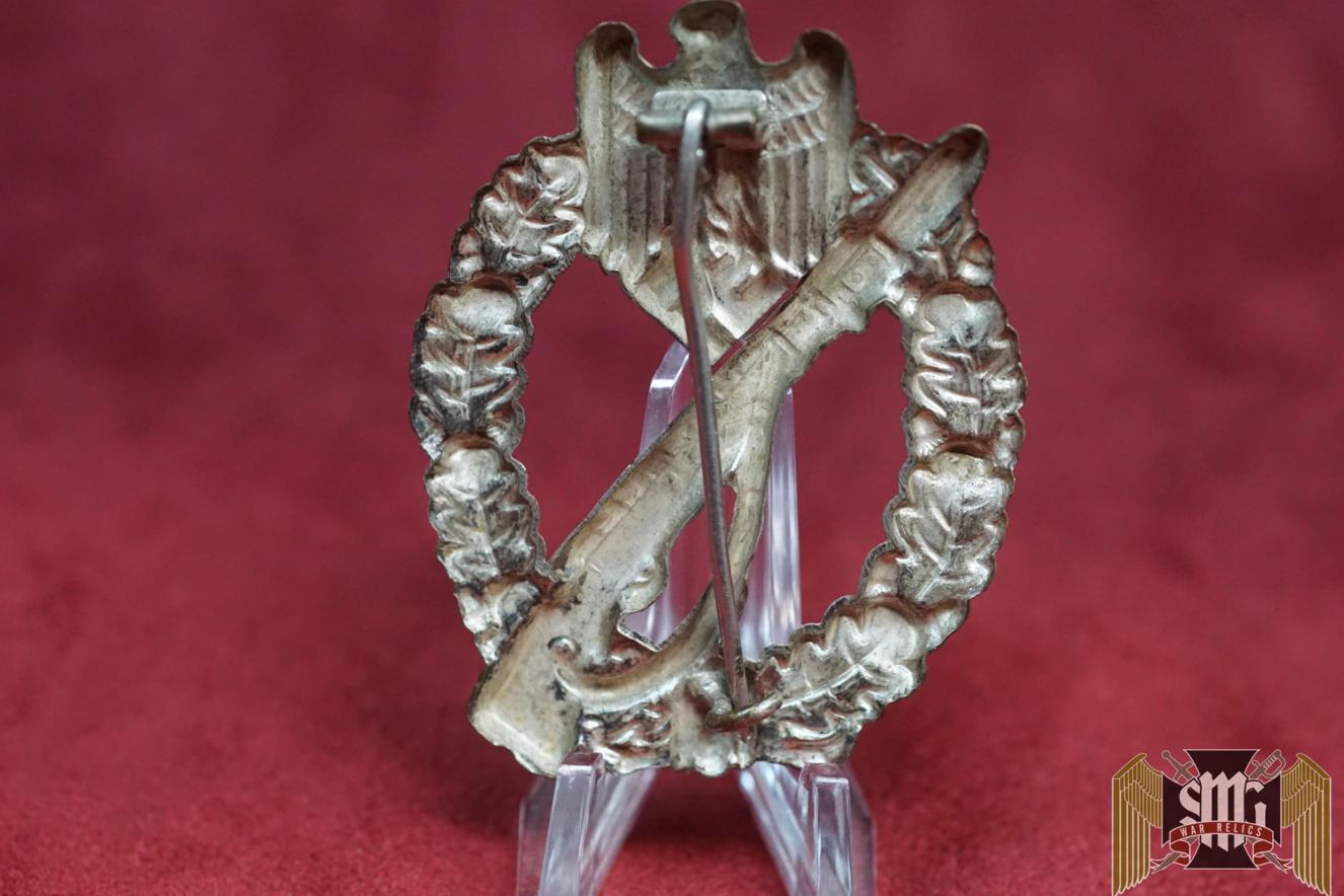 Infantry Assault badge hollow back tombak