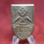 WIR HELFEN 1933-34 TINNIE