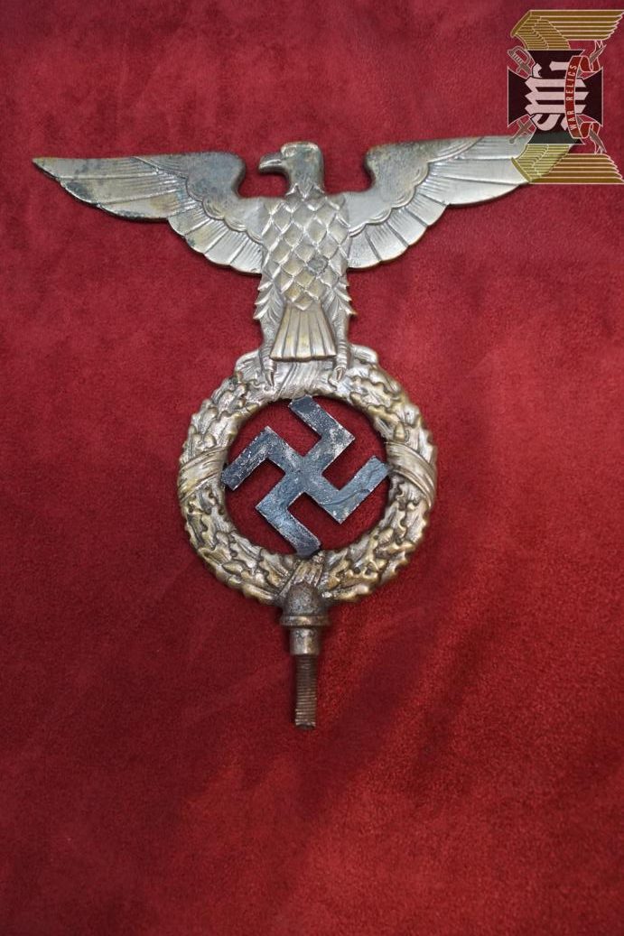 First Pattern NSDAP Pole Top