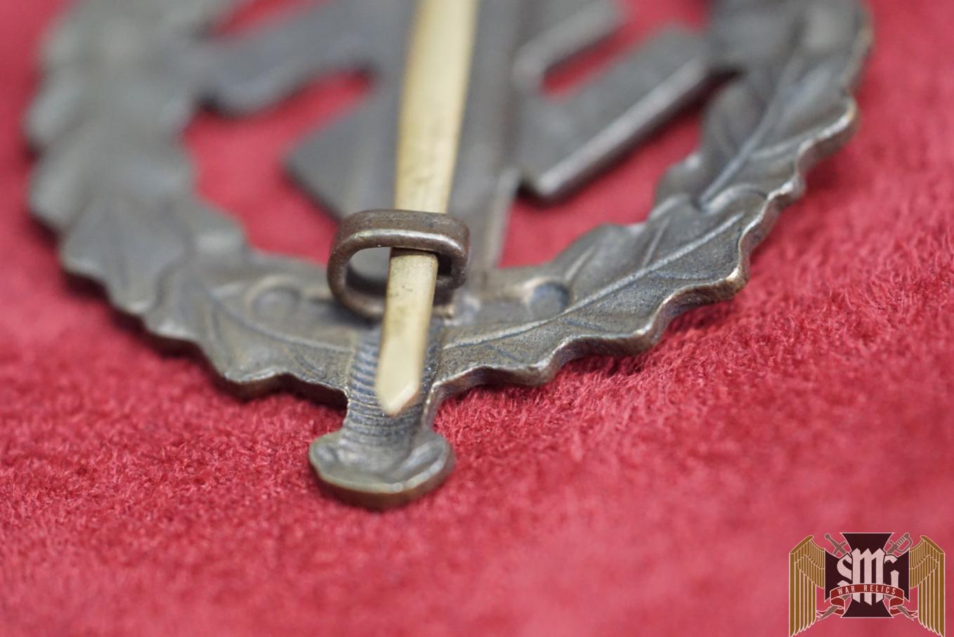 SA sports badge in bronze by W.REDO