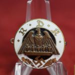 RDK Member pin in white