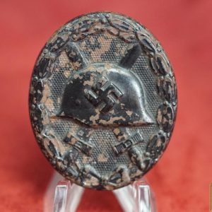 SMGO-1549 Black wound badge
