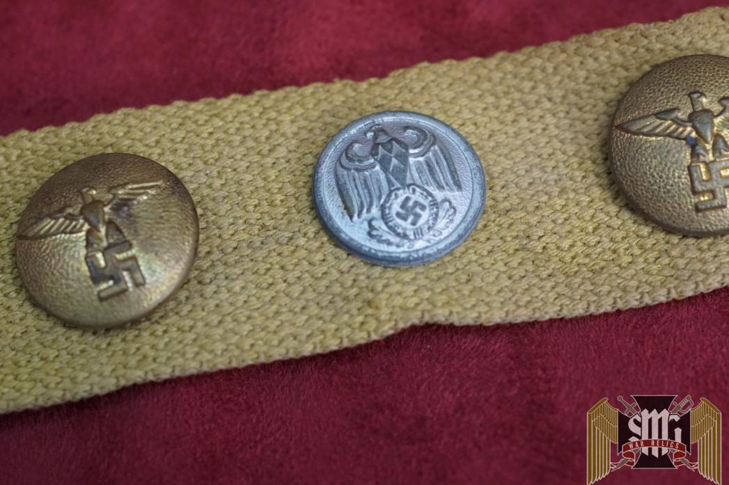 US GI souvenir "belt" with 11 buttons