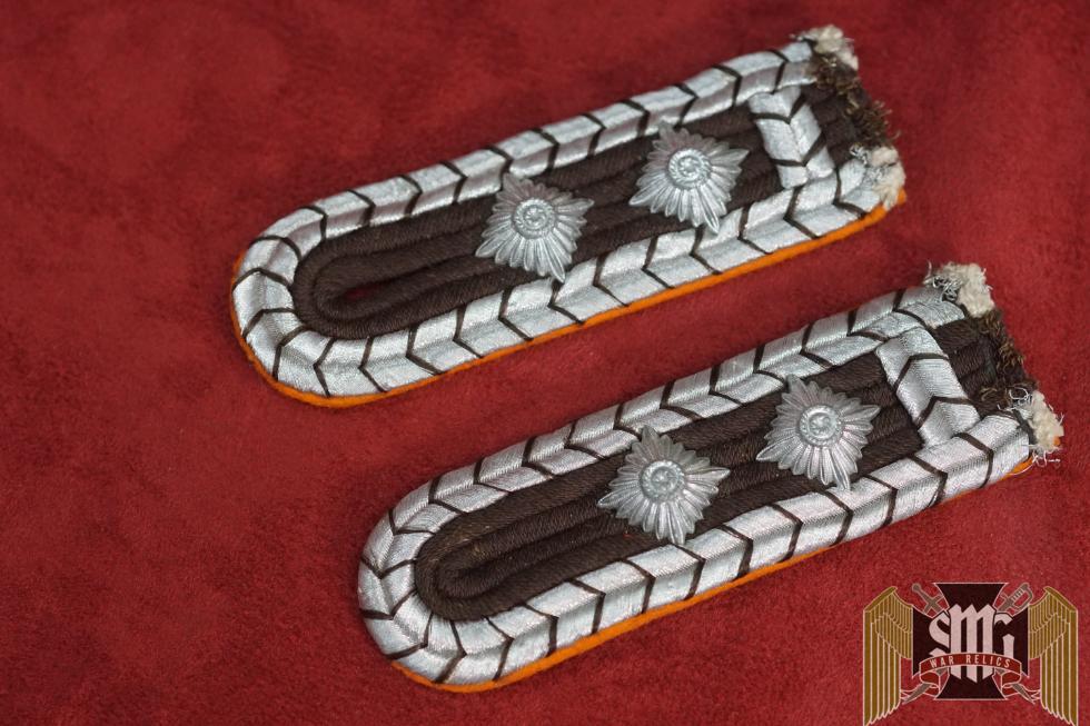 Hauptwachtmeister Rural Police shoulder board set